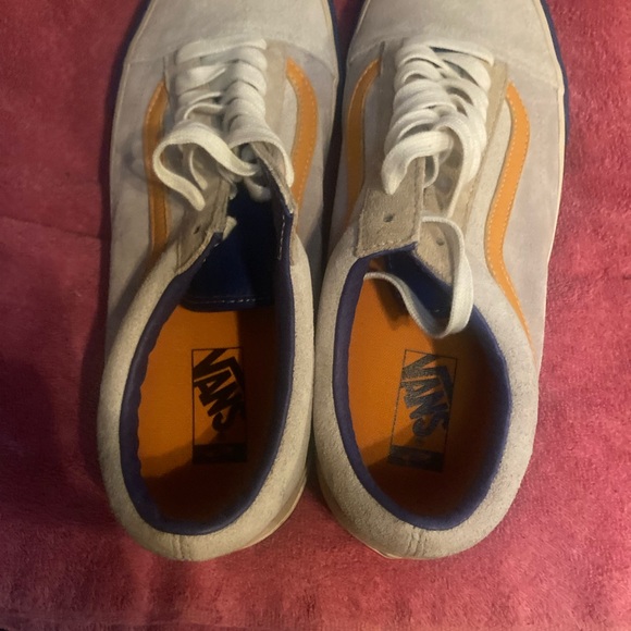 Gently worn Vans old school Vault size 12 without the box, worn just a few times - Picture 3 of 4